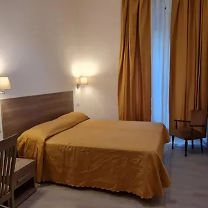 Otel Enrica, Roma