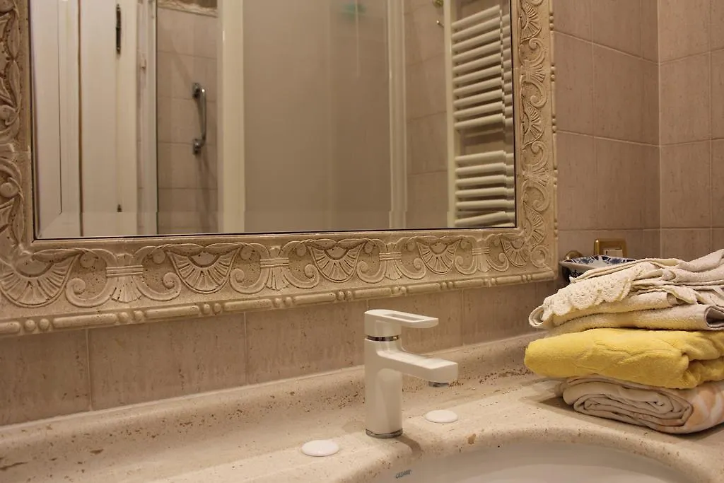 B&B Trastevere Nievo Rome Bed & Breakfast